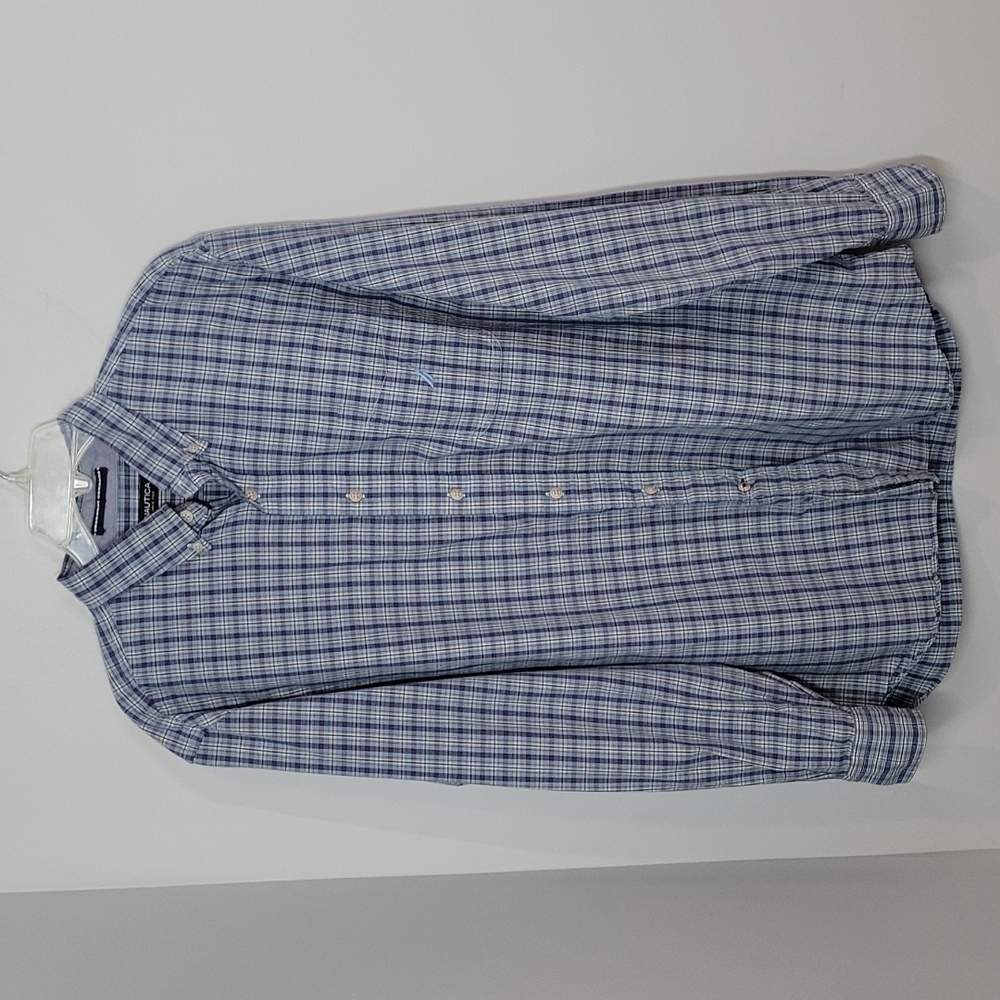 Nautica blue plaid button down Long Sleeve men's shirt Large